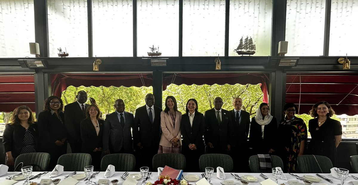 Today we welcome new Ambassadors to the vibrant African Corps Diplomatic in Ankara! Ambassadors of #Namibia, #Mauritius and #Mozambique accredited to Türkiye submitted their credentials yesterday and we look forward to work with them closely! 🇹🇷🇳🇦🇲🇺🇲🇿 #AfricaMatters