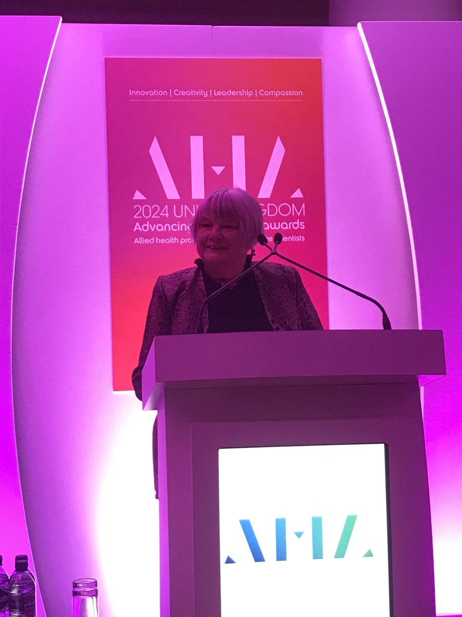 Welcoming words from our very own Alison Dunn @ChamberlainDunn - opening the #AHAwards lunch & ceremony - good luck to all the finalists this afternoon 🩷