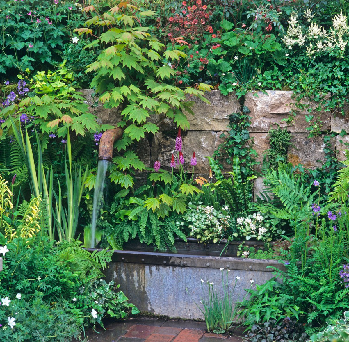 Discover the secrets to stunning garden transformations with our latest article on retaining walls. Incorporated into those sloped landscapes to help create something unique and beautiful.

Read more here: ow.ly/EjqQ50RoVMg

#GardenDesign #Landscaping #RetainingWalls