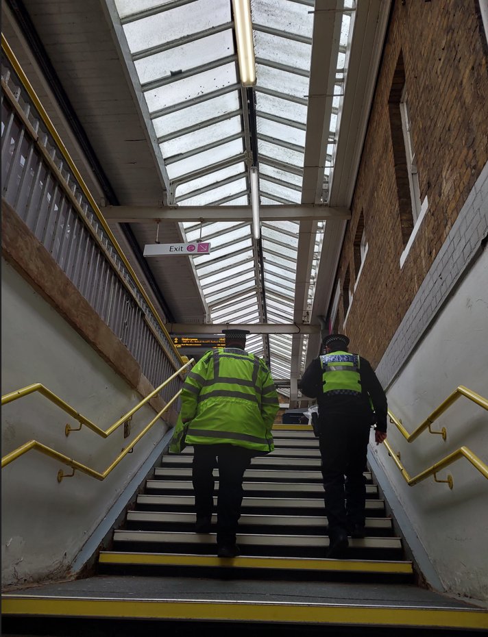Yesterday Officers from our violence & vulnerability team worked with partners at British Transport Police tackling ASB in and around local train stations and on the trains. Lots of young people were spoken to and a lot of ground covered during the joint patrols #keepingessexsafe