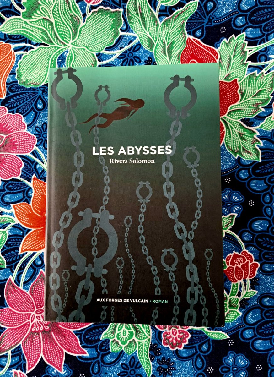 *Les Abysses* Durant le commerce triangulaire, les Africaines enceintes du viol des négriers, n'ayant plus de valeur, étaient jetées à la mer. Leurs enfants ont survécu dans les abysses mais ont perdu la mémoire. Seule Yetu se souvient... et souffre.. #ArmezVousDeSciences #AVDS14