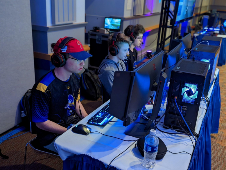 Rocket League is up early and ready to battle in the @officialEGF finals in Atlanta. Their first match is 11:00am against RIT. Will this be the year that Rocket League finishes on top? We'll be cheering them on at twitch.tv/officialEGF GO HENS!!!