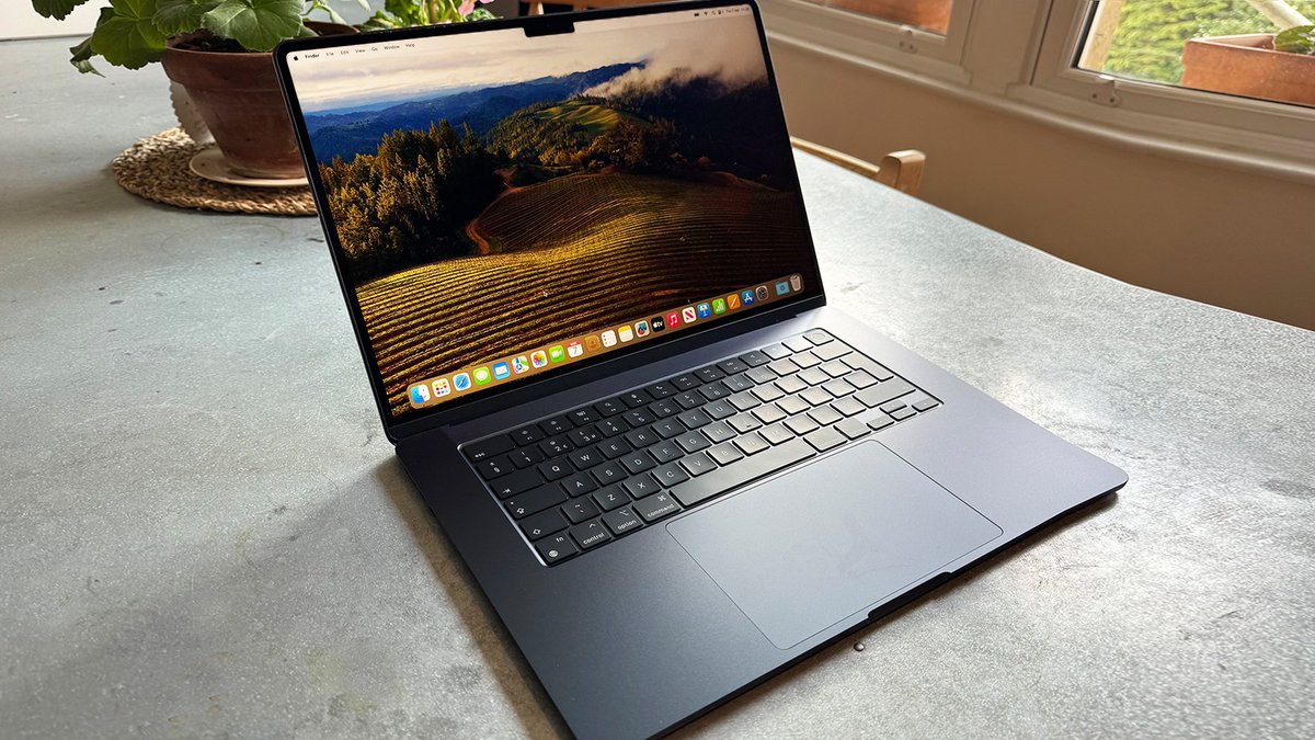 Rate this laptop out of 10.
Macbook air m3
