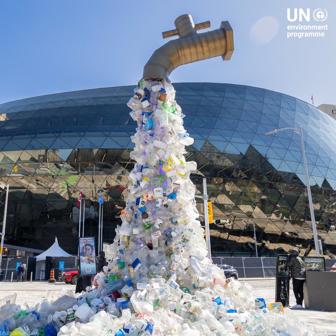 The international community is halfway through the #INC4 negotiations in Ottawa, working towards a critical #PlasticsTreaty. If you've missed any of the action, catch up with UNEP’s Flickr album for all the key moments and highlights. 📸 bit.ly/3JBsbkZ