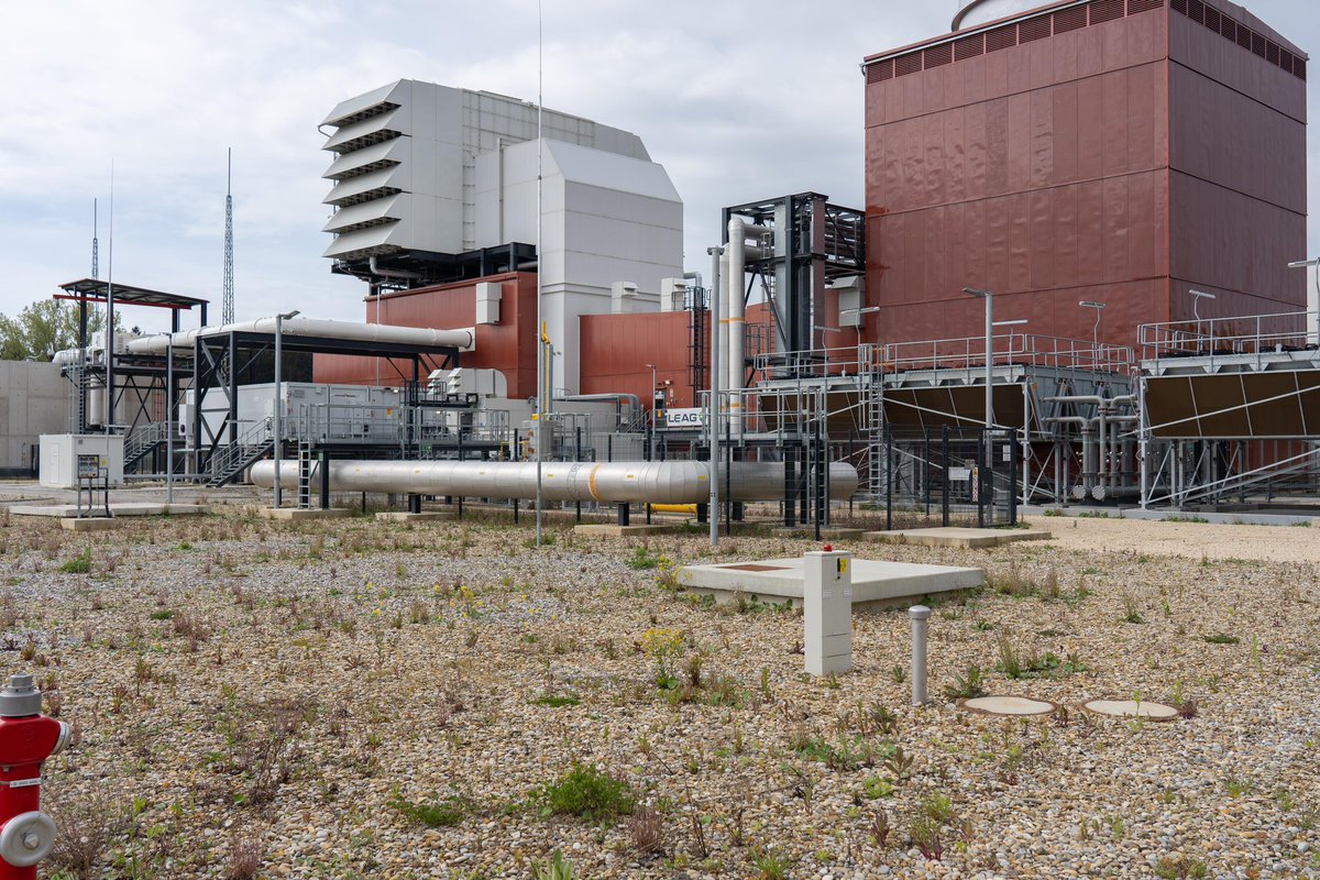 Neues Gaskraftwerk Leipheim, Günzburg/Schwaben. 300 MW Leistung (= ca 1/4 früheres Kernkraft Isar 2), steht in der Reserve und würde ans Netz gehen, wenn ansonsten Netz instabil wäre. Im Rahmen der Kraftwerksstrategie ist dieser Standort für einen weiteren Kraftwerksblock…