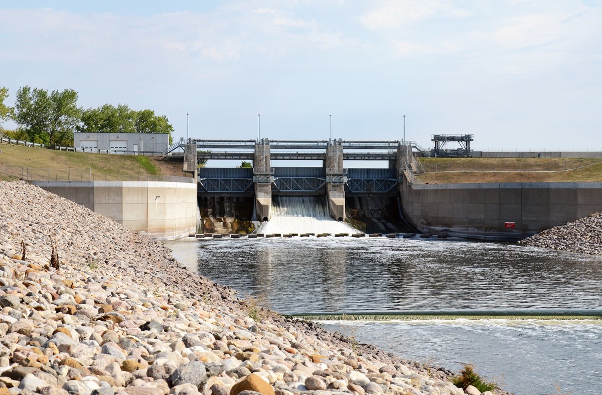We are updating our Lake Ashtabula & Baldhill Dam Water Control Manual. An initial public scoping was held last fall, and will present the results at the Lake Ashtabula Users Association meeting on May 8, 7:00 p.m., at the Valley City Eagles Club, ND. #BuildingStrong #USACEMVD