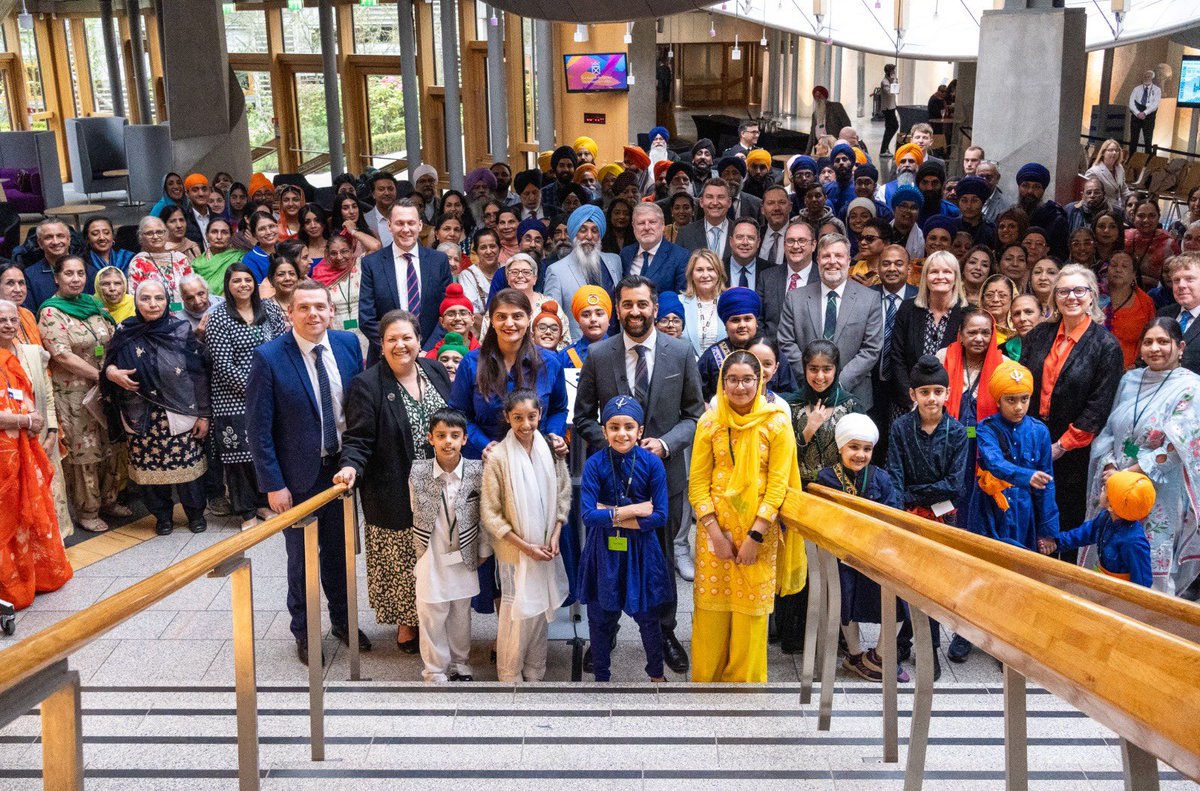 CG @kgl123 attended the Vaisakhi celebrations @ScotParl. Thank @PamGosalMSP for organising the event. First Minister @ScotGovFM, @AngusRobertson, @Douglas4Moray, @jackiebmsp and other MSPs graced the occasion makred by a display of the vibrant sikh culture. @VDoraiswami
