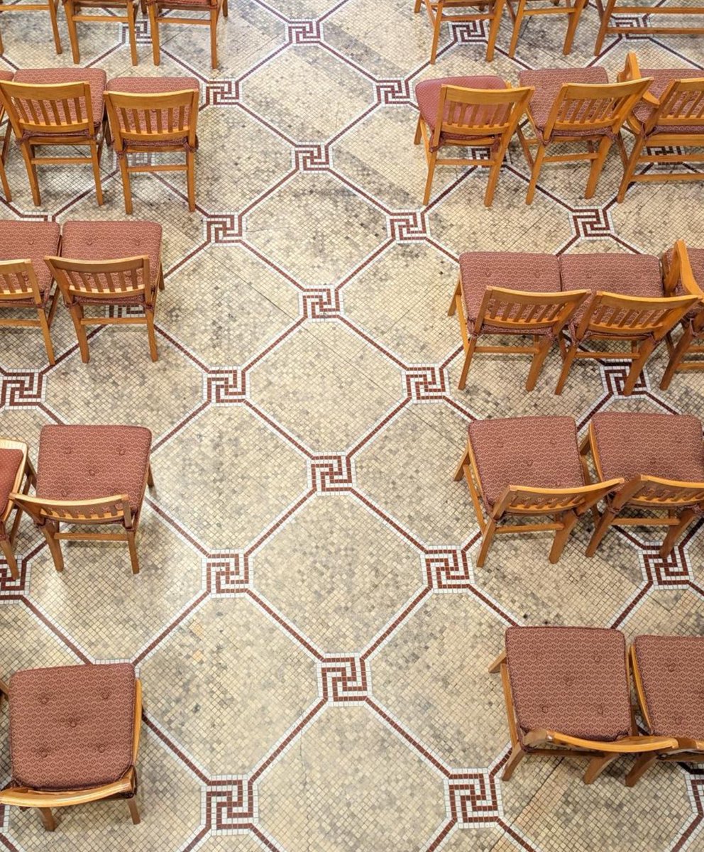 Can someone explain this tile work on the floor of the Ohio Statehouse?