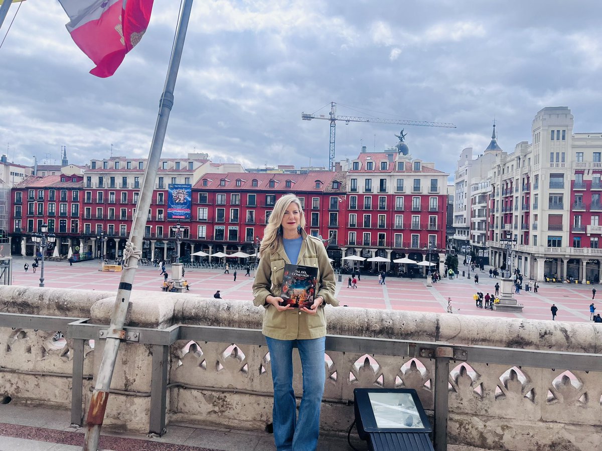 #40añoscercadeti en nuestras bibliotecas municipales, donde podrás encontrar libros como este de Roberto Delgado García “Tal día como hoy” un calendario histórico de Valladolid que no te dejará indiferente.

Por otros tantos más!! @redbmvalladolid