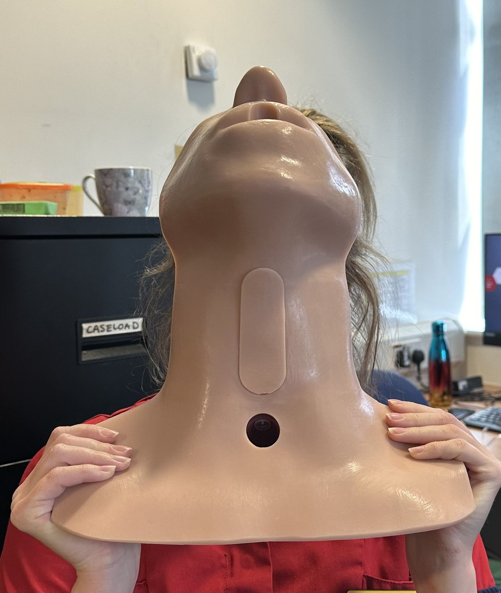 Introducing the newest member to the team #barrythelary @UHCW_SLT @feeney_dayna @RogersIsobel @AlisonS32636671 #laryngectomy #training #headandneckcancer 🫁🗣️🫶🏼