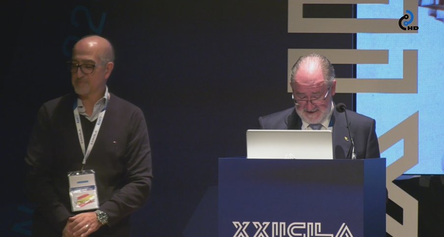 XXII CILA (@xxiicila) on Twitter photo En el #XXIICILA de Granada "habéis elevado el nivel" de unos trabajos técnicos de "gran interés", asegura un <a href="/AlbertoBardesi/">Alberto Bardesi</a> que invita al escenario a <a href="/IngJairBit/">Mario Jair</a> para que participe también de estos últimos instantes.
Seguidlo en directo 📹 ow.ly/BEFm50RkTwA En el #XXIICILA de Granada "habéis elevado el nivel" de unos trabajos técnicos de "gran interés", asegura un <a href="/AlbertoBardesi/">Alberto Bardesi</a> que invita al escenario a <a href="/IngJairBit/">Mario Jair</a> para que participe también de estos últimos instantes.
Seguidlo en directo 📹 ow.ly/BEFm50RkTwA