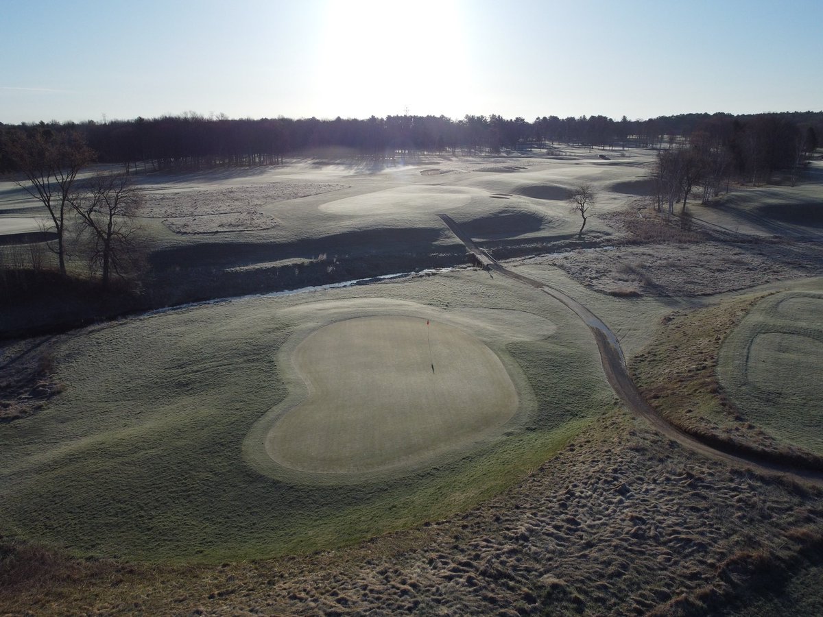 lakestgeorge's tweet photo. Frost delay 🥶🥶 https://t.co/K0IzjhRknZ