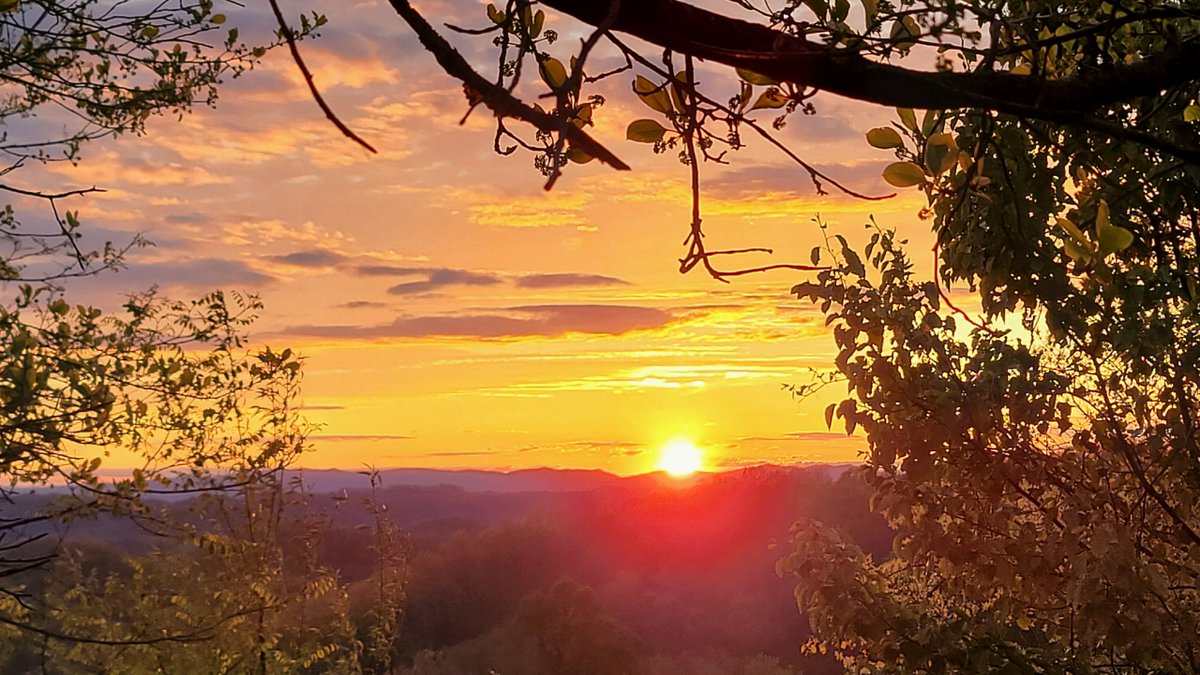 Beautiful sunset over Clintwood, VA. From Valerie Dotson via Chime In. @natwxdesk