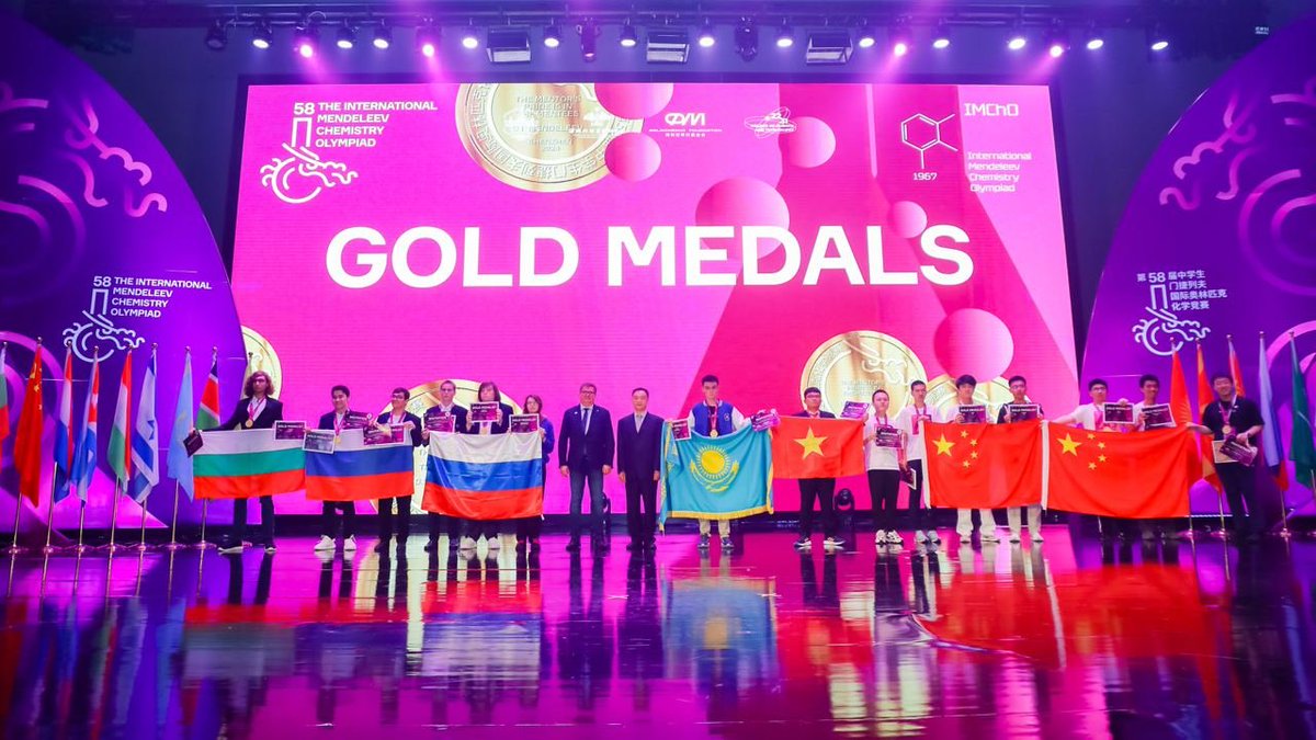 🧪 Russian students win big at the 58th International Mendeleev Chemistry olympiad! 🇷🇺 5 GOLD & 5 SILVER medals! In addition, Mikhail Perelman from Moscow took home the prestigious academician Valery Lunin prize (III degree).