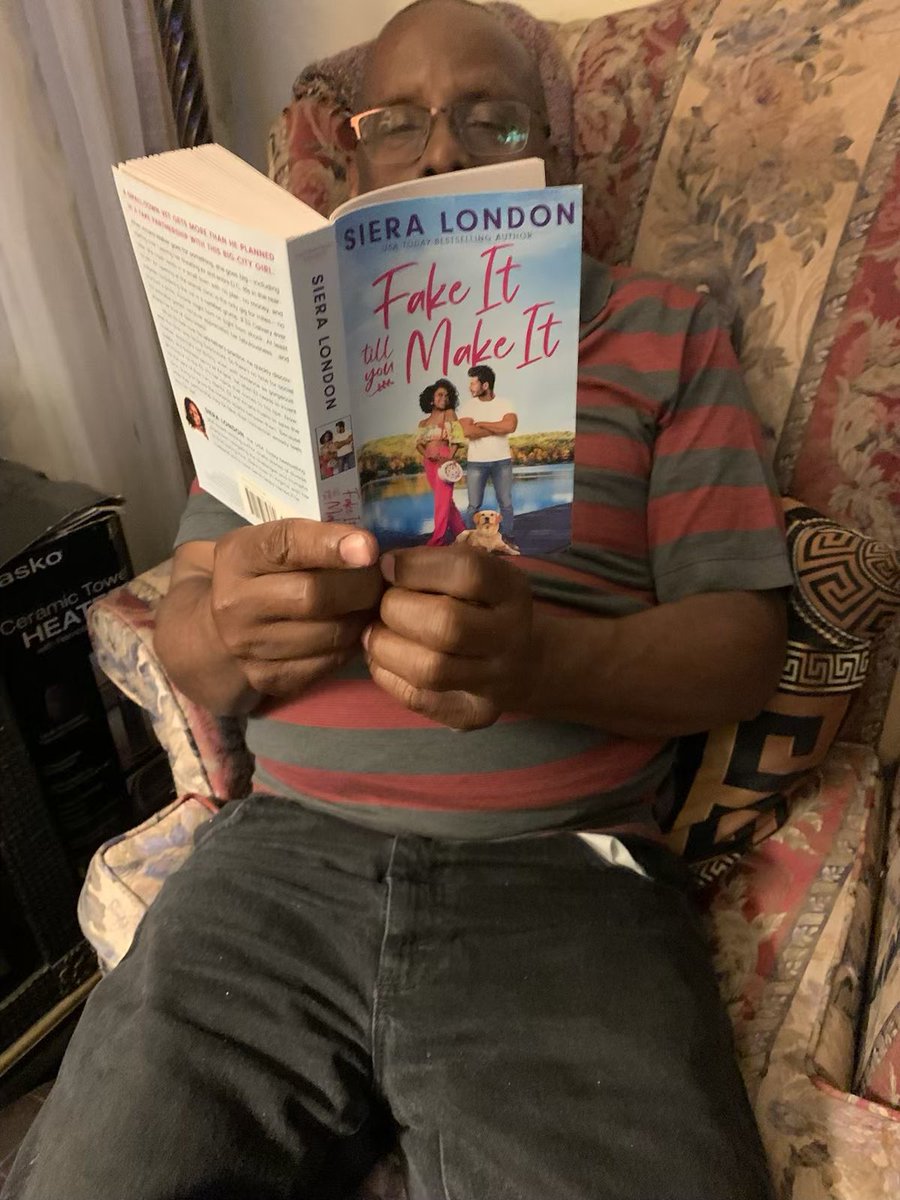 Good morning! 

My Dad reading Fake It Till You Make It is the photo of the week for me. 

geni.us/FakeItRomance

#SieraLondon #releaseweek #fakeittillyoumakeit #smalltownromancebooks #enemiestolovers #InterracialRomance