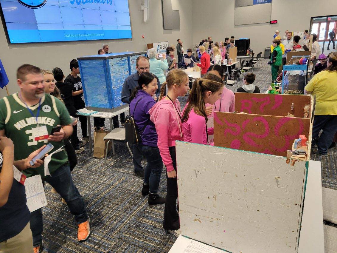 🏆BIG COMPETITION DAY 🛠️ for our teams at the #CONTRAPT Challenge 🎡 @STEMForward @WCTC #STEM #STEaM #PBL #ProjectBasedLearning