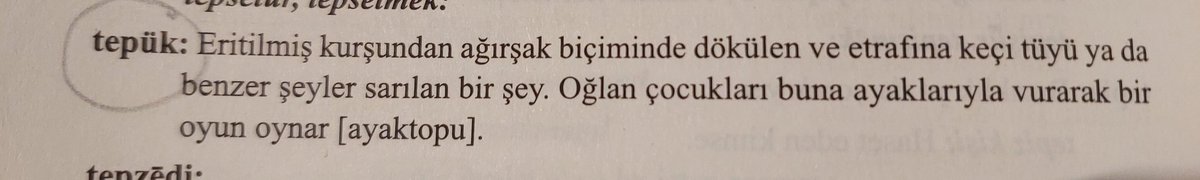 Futbolu Türkler icat etmiş Divan-ü Lugat-it-Türk sayfa 526[Prof Dr F.Bozkurt-Düzenleme]Tepük sözcügü tekme anlamında Anadolu'da hâlâ kullanılır. LIU MAU-TSAI,Çin kaynakları/Dogu Türkleri S.24 Tü-küe/Türk Kadınlarının futbol[yaklaşık 2 bin yıl önce] oynadıklarını yazar.