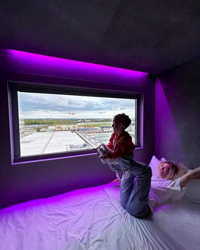 Ready for takeoff. 👨‍✈️✈️ 

📸 IG/strukova_sv

#Gatwick #PhotoOfTheDay @Gatwick_Airport @easyJet