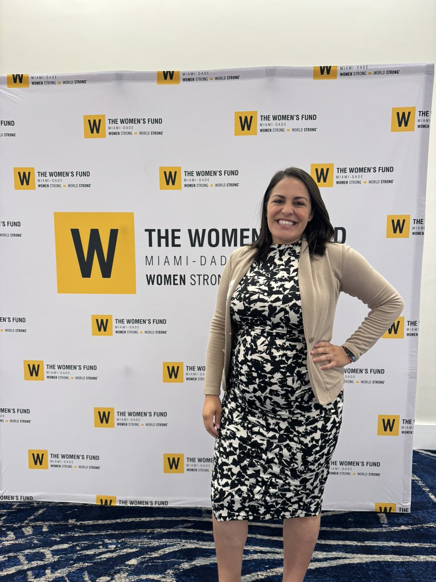Great day supporting the #WomensFundMiami at their annual power of the purse! Even ran into one of my cousins. 💛 <a href="/WomensFundMiami/">The Women's Fund</a>