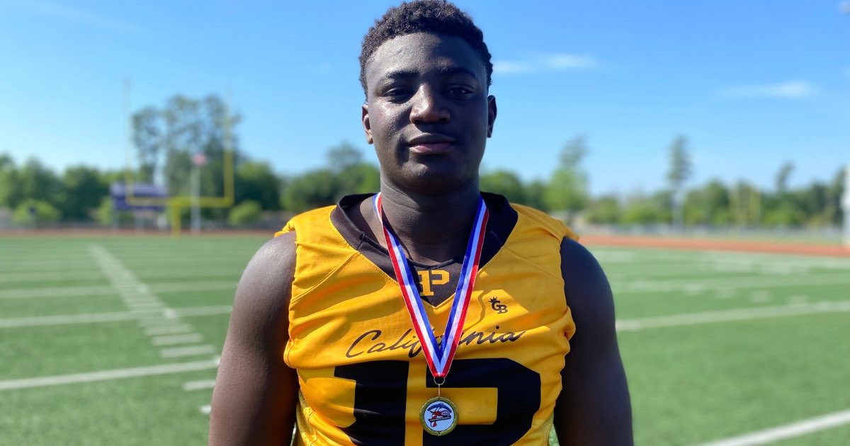 ‘25 @LHSFball five-star OT Michael Fasusi has a busy June of official visits. But who is standing out? Texas, Texas A&M, Oklahoma… DETAILS: on3.com/teams/texas-lo… (On3+) #HookEm @InsideTexas @On3Recruits Get IT+PLUS today for only $1: on3.com/teams/texas-lo…