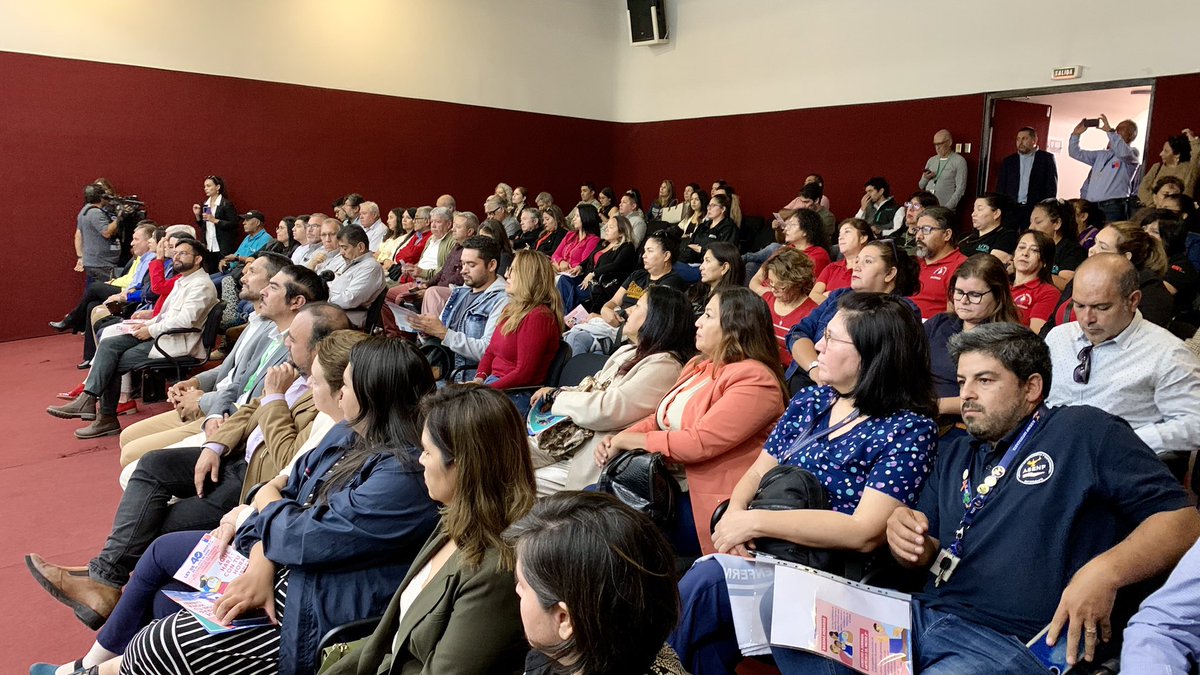 En el marco de la entrada en vigencia de la ley 40 horas, recibimos la distinción entregada por el gobierno, destacando el compromiso de nuestro gremio con esta iniciativa desde hace más de 10 años, para conciliar la vida laboral y familiar.