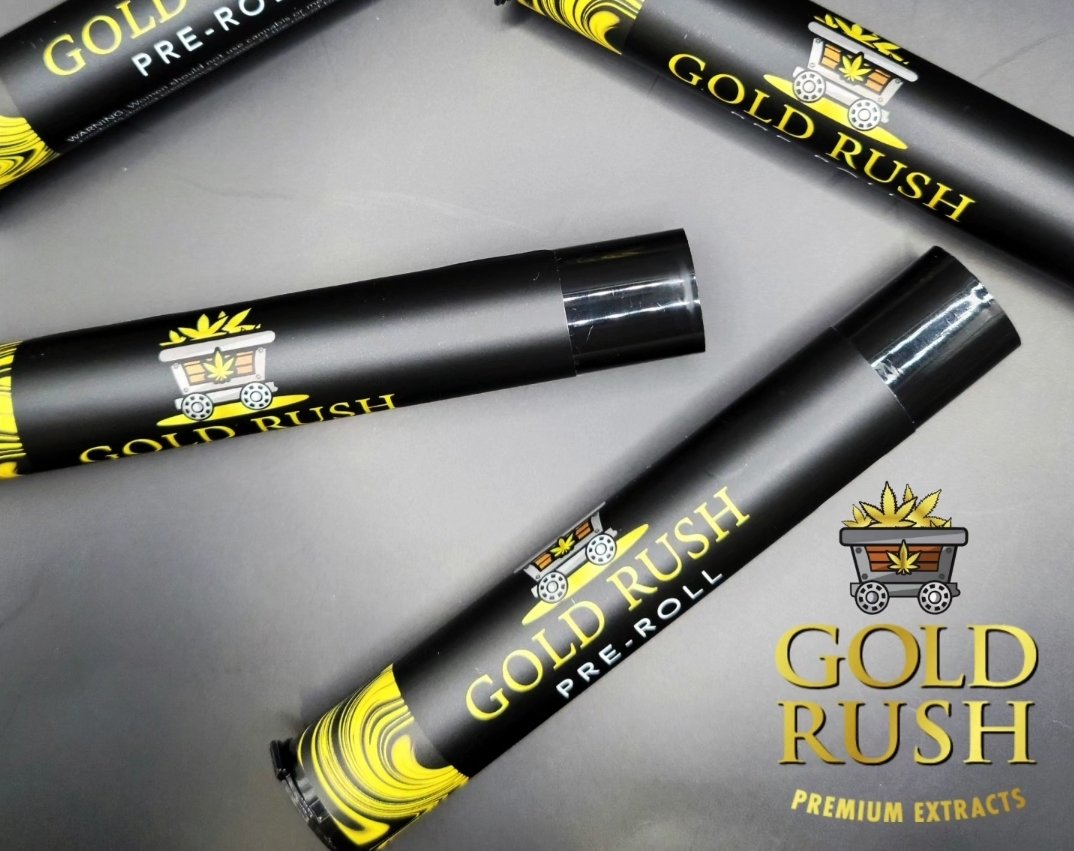 It's a doobie Friday! Your only getting the best with Gold Rush no trim, or shake, freshly ground top quality flower packed into this premium pre-roll for you to enjoy Make sure and scoop one up today or this weekend when you stop by your local dispo #GoldRushPremiumExtracts