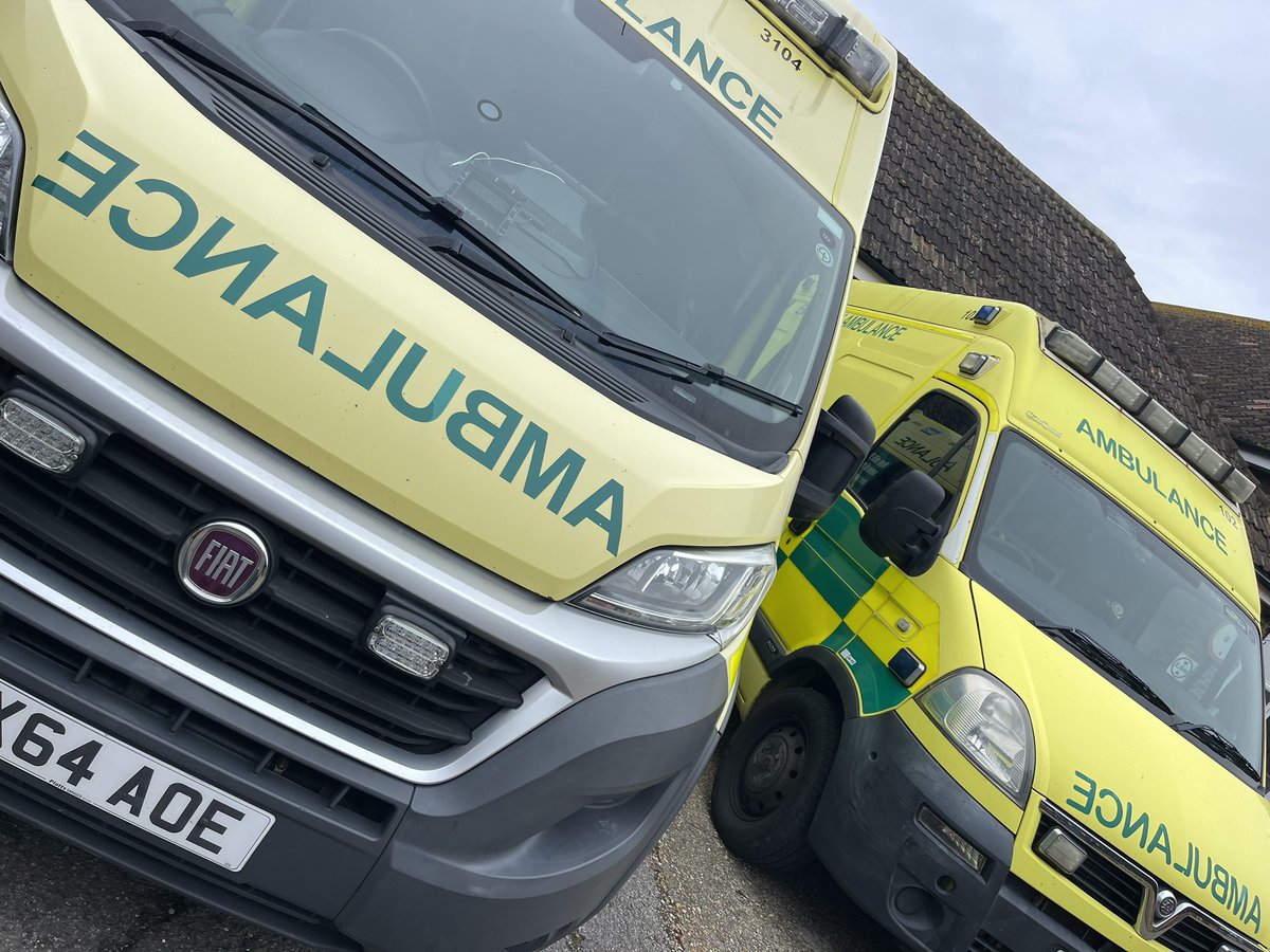 All parked up and on shoreline charging ahead of a busy weekend of Pro & White Collar Boxing, along with the first #Triathlon of the season. 

#OneJobDoneWell #WeDontPlayBeingMedic #ThisIsTheDayJob #EventMedics #FightMedics #TrustedCompany #DoingItRight #EventAmbulanceService