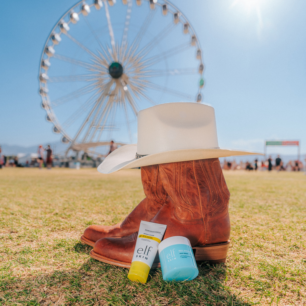 Grab your cowboy boots because it's time to mosey on over to @Stagecoach! 🤠✨

Check into the e.l.f. SKIN Glow & Go Motel, where we’ll be serving up high-key skincare for low-key prices!🛎️ You might even check out with some free goodies 😉

🗓️ Friday, 4/26 to Sunday, 4/28
⏰