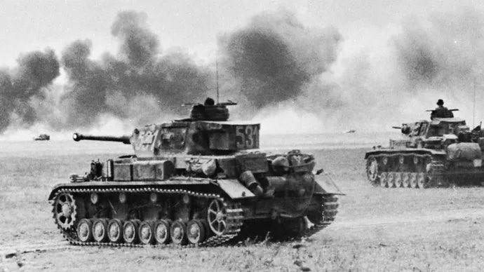 حدث في مثل هذا اليوم 26 ابريل 

1945 م- وقوع «معركة بوتسن»، وهي آخر هجوم ناجح للدبابات الألمانية في الحرب العالمية الثانية.