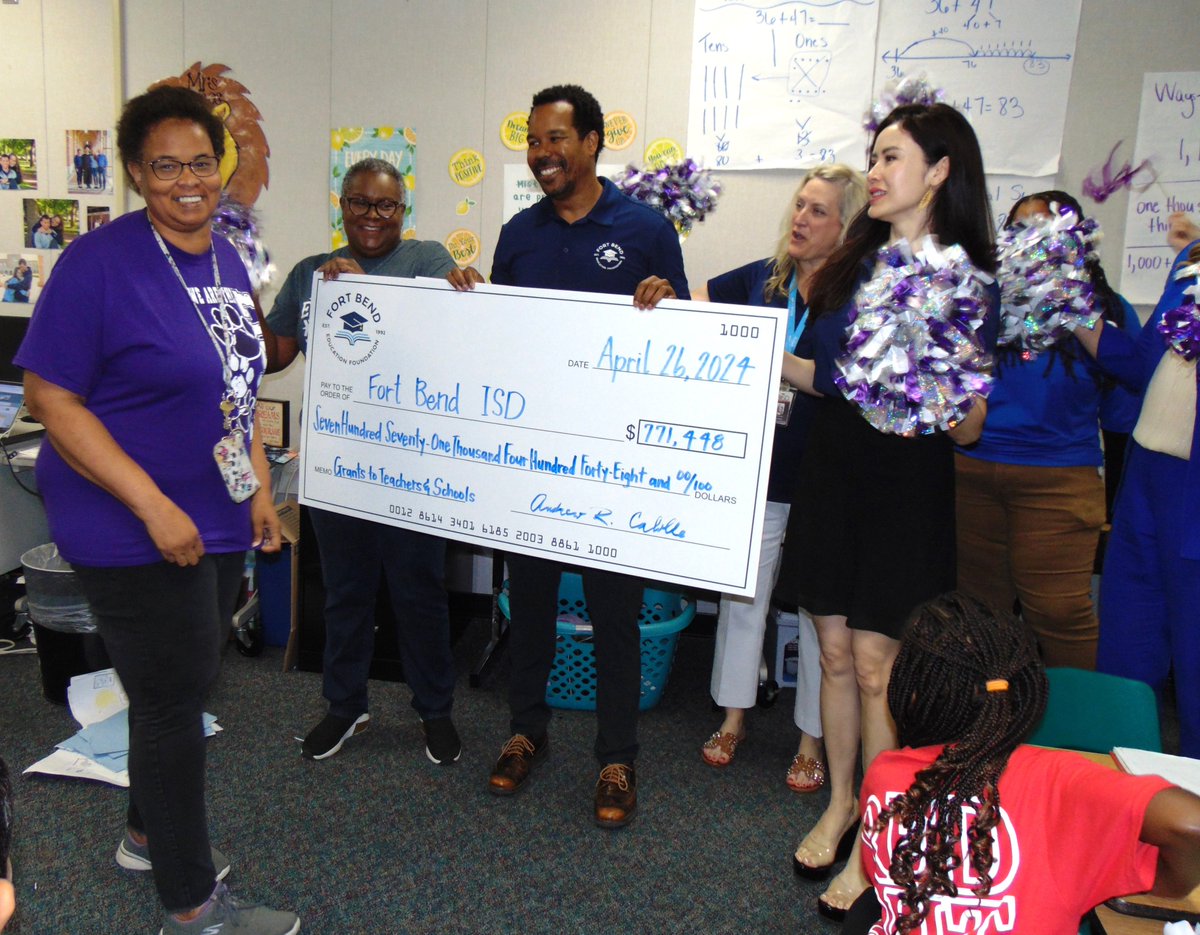 And our surprise grant winners are…drumroll please 🥁...@LCE_Lions teachers!!! This morning, the FBEF Surprise Patrol announced the LCE winners, who collectively received $5,503.79 in grant funding as part of the $771,448 FBEF is presenting to FBISD this year! Congrats to all!