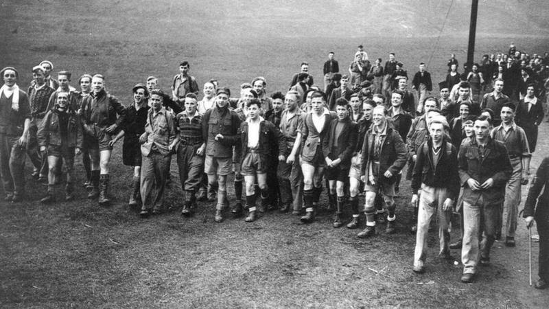 Sorry but I can't help roll my eyes at the tea-towel sepia with which the Kinder mass trespass is commemorated. Organisations which wouldn't dream of supporting mass trespass themselves, let alone a trespass led by overt communists, claiming it as their heritage now it's safe.