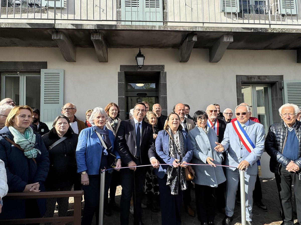 🇫🇷 Inauguration de l’Hôtel de ville  de <a href="/villedemozac/">Ville de Mozac</a> cet après midi, un lieu réhabilité (avec une participation du <a href="/Departement63/">Puy-de-Dôme, mon Département</a> ) afin d’accueillir dans les meilleures conditions possibles les citoyens dans la « maison commune »