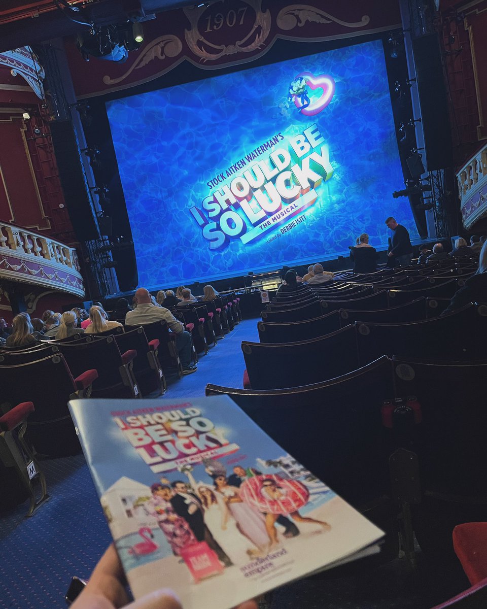Another great evening at the @SundEmpire seeing @SoLuckyMusical. What a beautiful and hilarious show. The songs brought back memories and the cast is stellar.