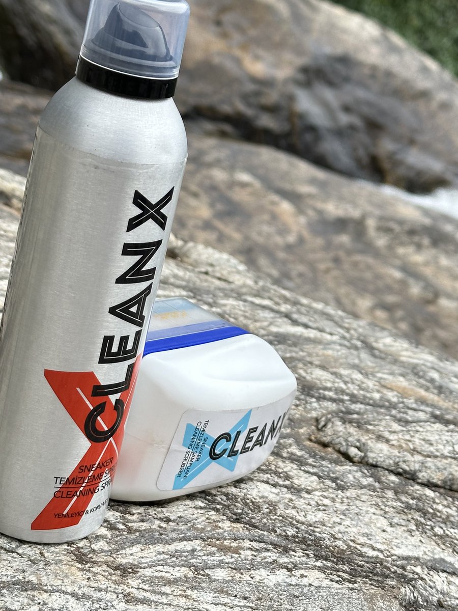 VicsenC's tweet image. If you love your sneakers then you will use #Cleanx to maintain it.