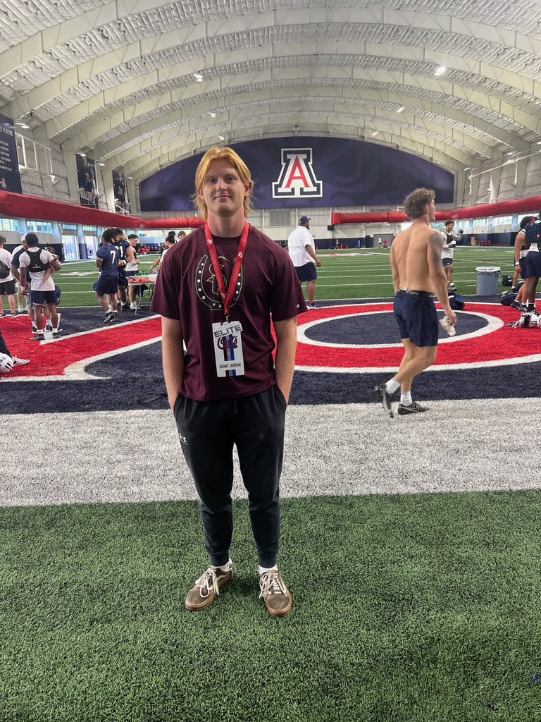 @GrantJJordan FS at his visit to @ArizonaFBall thank you @CoachBobbyWade for making it happen @SRHSFootball1