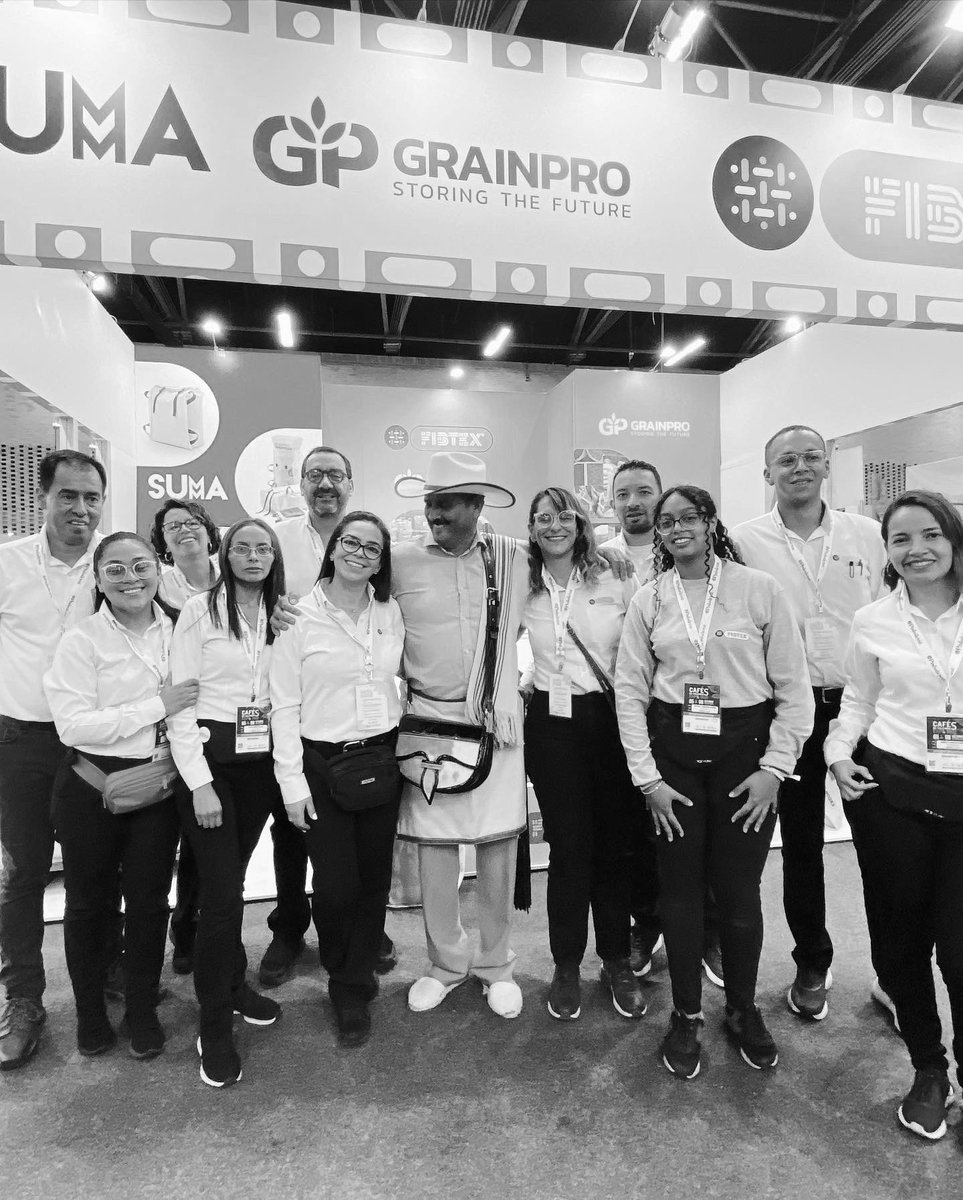 Lamentamos mucho el fallecimiento de Carlos Castañeda, un gran ser humano irremplazable que, por casi 20 años representó la caficultura colombiana a nivel mundial como Juan Valdez. Un amigo de esta casa, que lo extrañará. 
Presentamos nuestras condolencias a su familia y amigos.