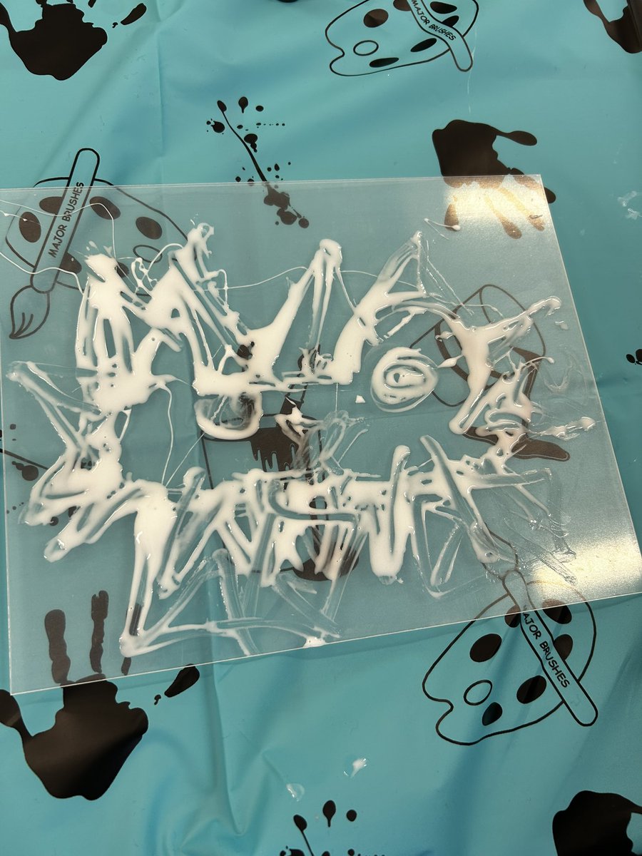 We are back with a bang this term! The wonderful Young and Mini-Creatives dove into some Stained Glass Art this week (and the results were fantastic) 💪✨ 

Simple PVA glue and food colouring can really make something special 🤩😍

#findyourelement #stainedglassart #youngcreative
