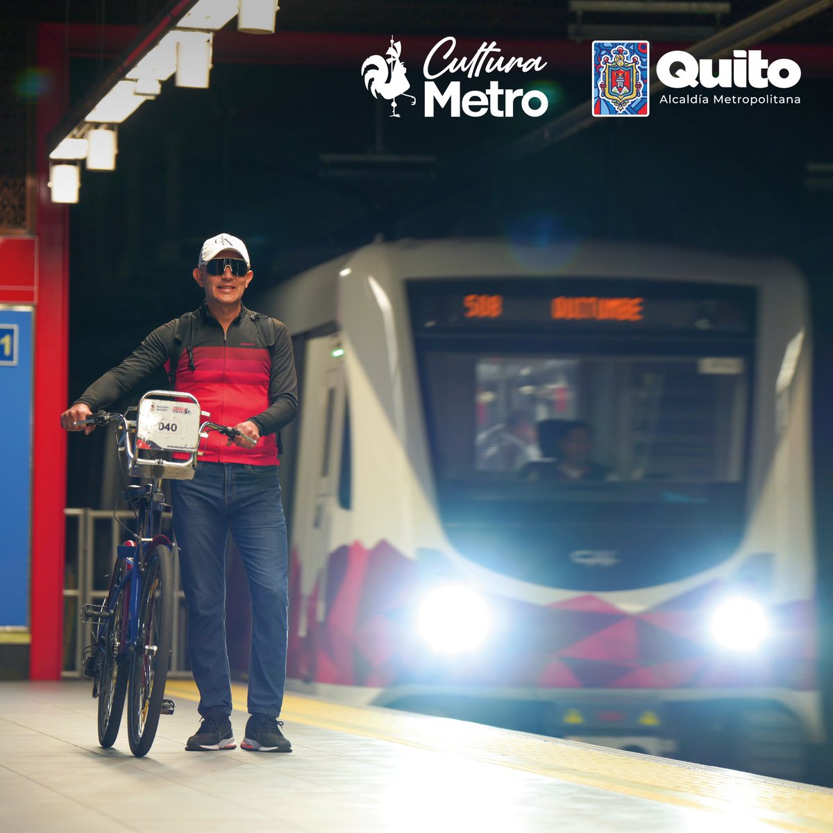 🚇#ElMetroDeQuitoRenace | ¡Nos encantan los viajes sostenibles! Recuerda que por tu seguridad y la de los demás no puedes montar en tu bicicleta, patineta o monopatín dentro de estaciones y trenes. Revisa el reglamento en👇 metrodequito.gob.ec #CulturaMetro #QuitoRenace