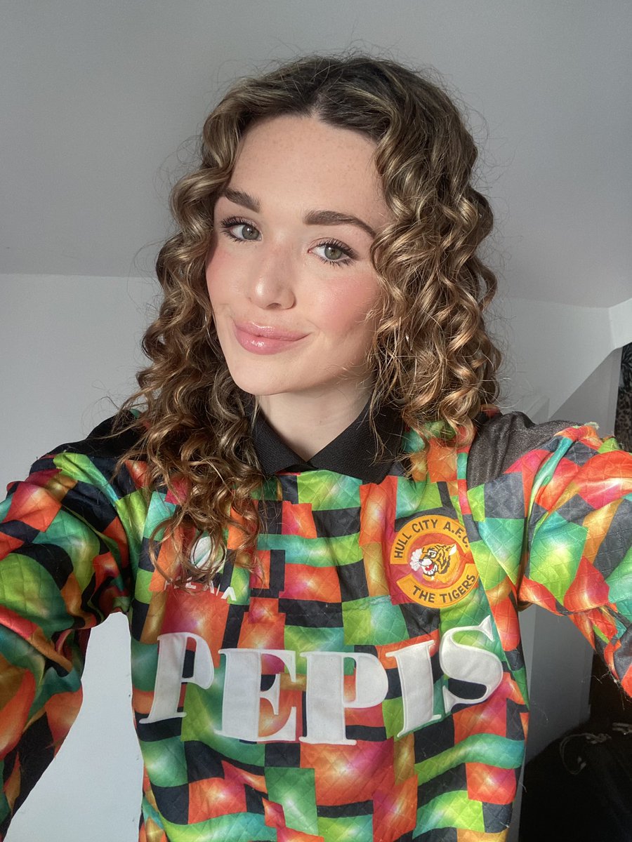 Bobbi Huyton tweet media