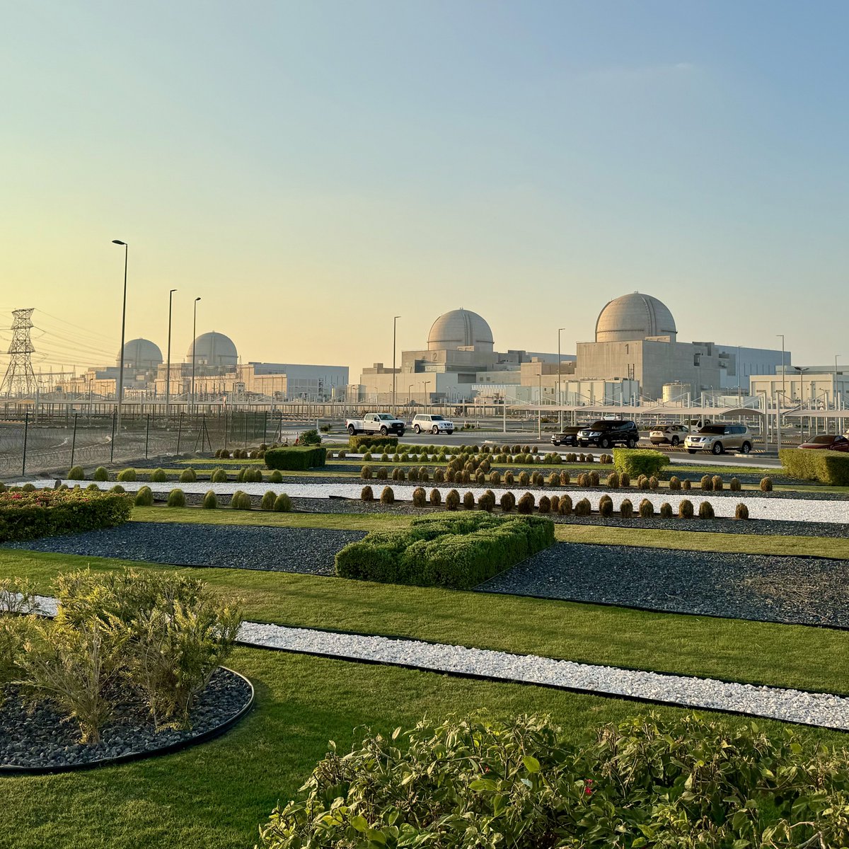 🇦🇪 UAE to build SECOND nuclear plant! Since 2017, they have added more clean energy per capita than any country in the world. This will likely secure their significant lead. Their first plant was called Barakah, “blessing”. What should the next one be called?
