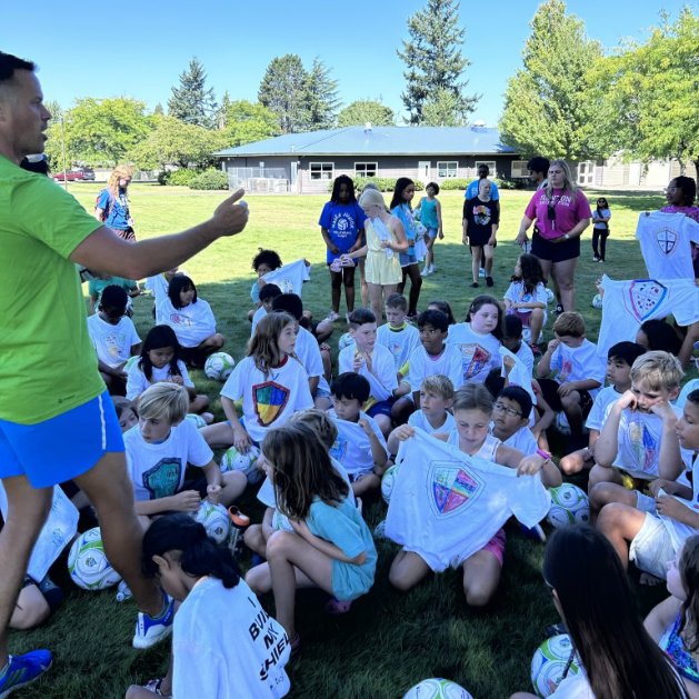 In partnership with @SoundersFC and @RegenceWA, we will be hosting a FREE 'Build Your Shield' soccer clinic on Saturday, May 4 at Cedar River Park in Renton from 12 - 3 pm. Ages 6 - 13 are encouraged to register here: sndrs.com/tv77l2it. Spots are limited!