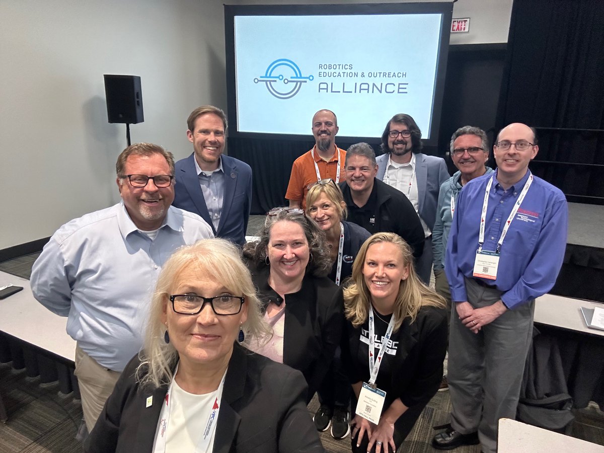 matecenter's tweet image. This week at AUVSI Xponential, MATE had the great pleasure of hosting the Robotics Education and Outreach Alliance meeting, gathering leaders in the world of student competitions to share best practices. Big thank you to all who attended!

#Robotics #RoboticsEducation #watergame