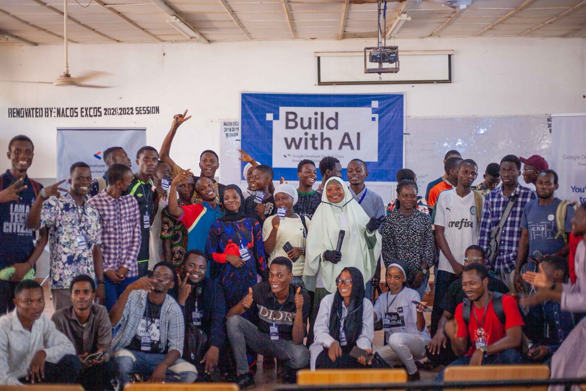 Yesterday i had the opportunity to host the Build with AI at Kwara State Polytechnic as the Program and Operation Manager for @gdsckp alongside my lead and other team members we did wonderfully on behalf of my team we really appreciate your #BuildWithAI @gdgIlorin @gdsckp