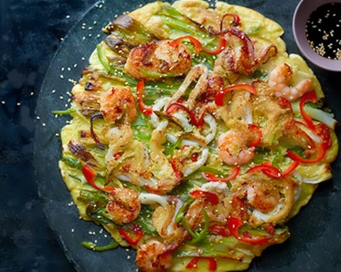 Haemul Pajeon - Korean Seafood Scallion Pancake 🦑🍤 #recipe waitrose.com/content/waitro…