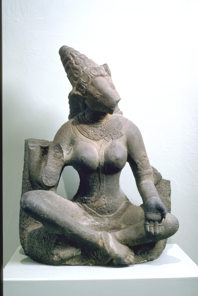 Varahi, from 10th-century Tamil Nadu, Kanchipuram.

Let's move beyond the fabricated stories of breast tax and breast cloth. Let's delve into the true history. #Archaeology