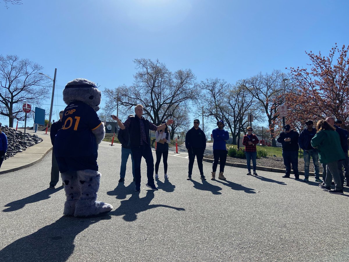 Mayor Grebien's Chief of Staff Ryan Holt joined the Boys & Girls Club of Pawtucket at their 4th annual Earth Day Event. Volunteers from local businesses came together to support the club as they prepare for their summer activities and programs. Thanks to all who participated!