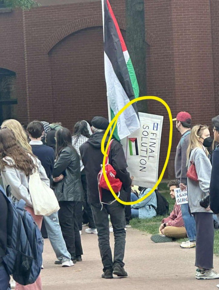 Just some “peace activisits” calling for genocide of Jews. Nothing to see here.