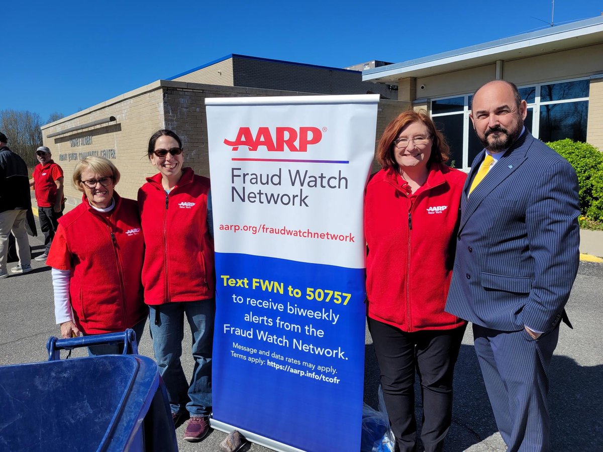 Jeff Jamison joined Assemblymember Fahy and Siena College in supporting AARP New York’s fight against fraud and identity theft. Today’s free shredding event allowed residents to safely dispose of sensitive and confidential information, many of them printed out to file taxes.