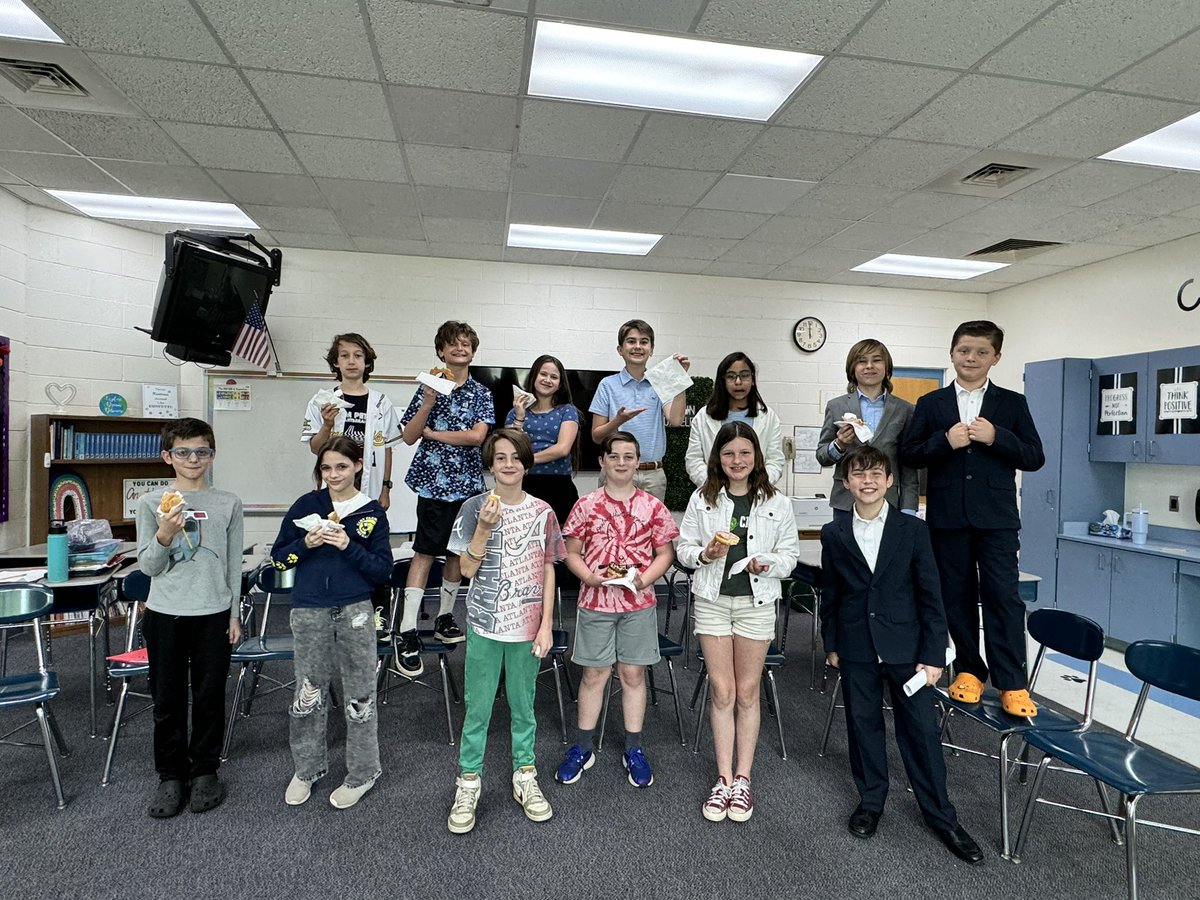 Celebration donuts 🍩 for completing their debates against one another. Should kids have social media accounts? Should we move to a 4 day school week? Do professional athletes get paid too much? Both sides presented strong cases. I see some future lawyers! <a href="/cary_elementary/">Cary Elementary</a>