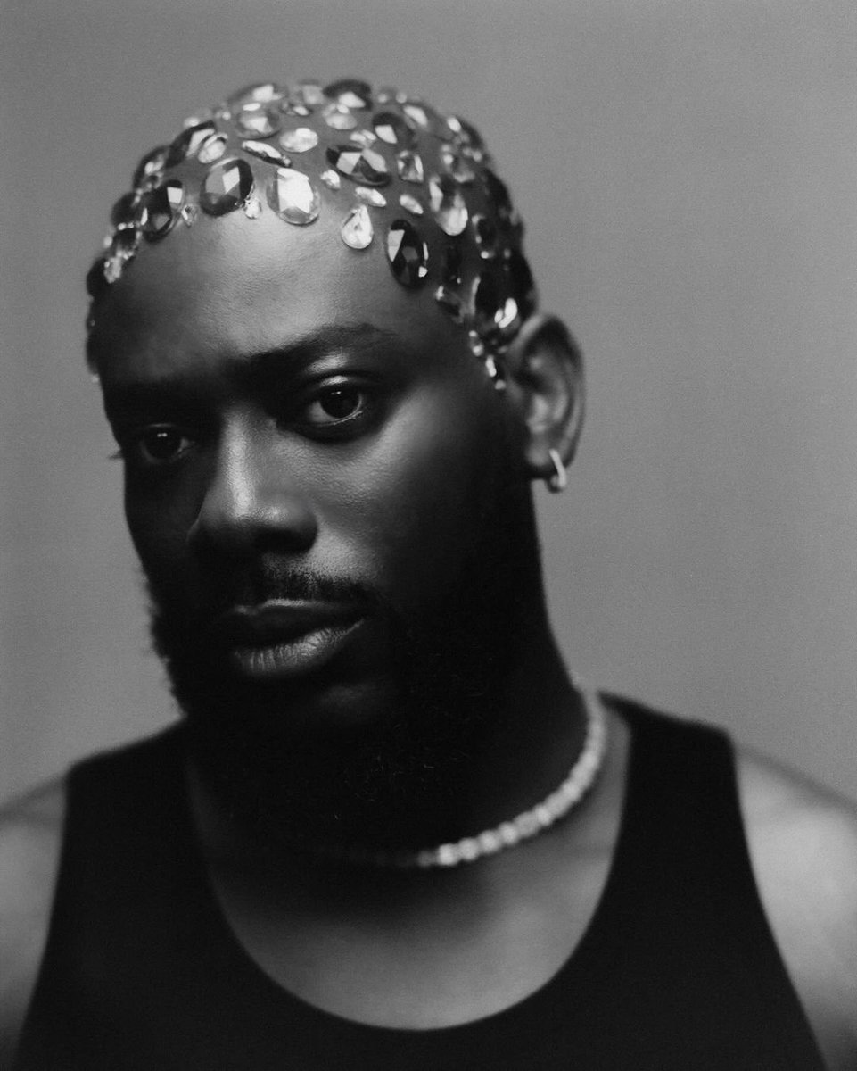 #NewMusicFriday 🆕🚨 #DriveTimeShow with @TaymiB💕 x @ItsBiola 🎩 NP: Rodo : @adekunleGOLD Listen Live - atunwapodcasts.com/player/beatfml……